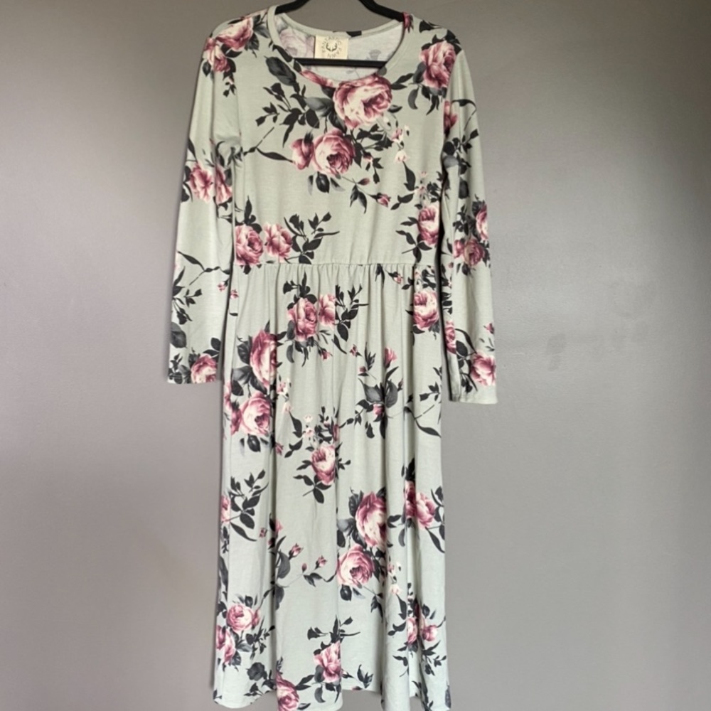Floral, mint coloured long sleeve dress